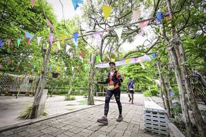 BIB: 621
                            <button type="button" onclick="openModal(4376683)" class="btn btn-primary btn-sm float-right btn-popup" data-toggle="modal" data-target=".modal-high-quality">
                        <i class="fas fa-shopping-cart"></i> Add to Cart
                    </button>
                                            <button type="button" onclick="isThisMe(4376683, true)" class="btn btn-success btn-sm float-right btn-popup btn-isme hidden" data-toggle="tooltip" data-placement="bottom" title="นี่คือรูปของคุณใช่ไหม คลิกที่นี่เพื่อเอาเข้าอัลบั้ม">
                        <i class="fas fa-plus"></i> Add to album
                    </button>
                    <button type="button" onclick="isThisMe(4376683, false)" class="btn btn-warning btn-sm float-right btn-popup btn-isnotme hidden">
                        <i class="fas fa-ban"></i> Remove from album
                    </button>