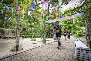 BIB: 442
                            <button type="button" onclick="openModal(4373863)" class="btn btn-primary btn-sm float-right btn-popup" data-toggle="modal" data-target=".modal-high-quality">
                        <i class="fas fa-shopping-cart"></i> Add to Cart
                    </button>
                                            <button type="button" onclick="isThisMe(4373863, true)" class="btn btn-success btn-sm float-right btn-popup btn-isme hidden" data-toggle="tooltip" data-placement="bottom" title="นี่คือรูปของคุณใช่ไหม คลิกที่นี่เพื่อเอาเข้าอัลบั้ม">
                        <i class="fas fa-plus"></i> Add to album
                    </button>
                    <button type="button" onclick="isThisMe(4373863, false)" class="btn btn-warning btn-sm float-right btn-popup btn-isnotme hidden">
                        <i class="fas fa-ban"></i> Remove from album
                    </button>