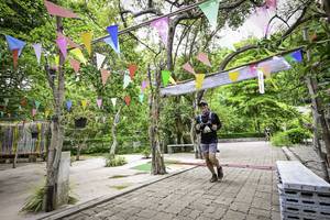 BIB: 
                            <button type="button" onclick="openModal(4375395)" class="btn btn-primary btn-sm float-right btn-popup" data-toggle="modal" data-target=".modal-high-quality">
                        <i class="fas fa-shopping-cart"></i> Add to Cart
                    </button>
                                            <button type="button" onclick="isThisMe(4375395, true)" class="btn btn-success btn-sm float-right btn-popup btn-isme hidden" data-toggle="tooltip" data-placement="bottom" title="นี่คือรูปของคุณใช่ไหม คลิกที่นี่เพื่อเอาเข้าอัลบั้ม">
                        <i class="fas fa-plus"></i> Add to album
                    </button>
                    <button type="button" onclick="isThisMe(4375395, false)" class="btn btn-warning btn-sm float-right btn-popup btn-isnotme hidden">
                        <i class="fas fa-ban"></i> Remove from album
                    </button>