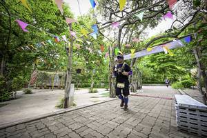 BIB: 
                            <button type="button" onclick="openModal(4374924)" class="btn btn-primary btn-sm float-right btn-popup" data-toggle="modal" data-target=".modal-high-quality">
                        <i class="fas fa-shopping-cart"></i> Add to Cart
                    </button>
                                            <button type="button" onclick="isThisMe(4374924, true)" class="btn btn-success btn-sm float-right btn-popup btn-isme hidden" data-toggle="tooltip" data-placement="bottom" title="นี่คือรูปของคุณใช่ไหม คลิกที่นี่เพื่อเอาเข้าอัลบั้ม">
                        <i class="fas fa-plus"></i> Add to album
                    </button>
                    <button type="button" onclick="isThisMe(4374924, false)" class="btn btn-warning btn-sm float-right btn-popup btn-isnotme hidden">
                        <i class="fas fa-ban"></i> Remove from album
                    </button>