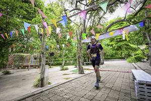 BIB: 582
                            <button type="button" onclick="openModal(4374178)" class="btn btn-primary btn-sm float-right btn-popup" data-toggle="modal" data-target=".modal-high-quality">
                        <i class="fas fa-shopping-cart"></i> Add to Cart
                    </button>
                                            <button type="button" onclick="isThisMe(4374178, true)" class="btn btn-success btn-sm float-right btn-popup btn-isme hidden" data-toggle="tooltip" data-placement="bottom" title="นี่คือรูปของคุณใช่ไหม คลิกที่นี่เพื่อเอาเข้าอัลบั้ม">
                        <i class="fas fa-plus"></i> Add to album
                    </button>
                    <button type="button" onclick="isThisMe(4374178, false)" class="btn btn-warning btn-sm float-right btn-popup btn-isnotme hidden">
                        <i class="fas fa-ban"></i> Remove from album
                    </button>