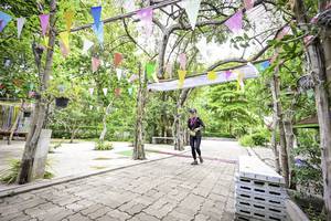 BIB: 
                            <button type="button" onclick="openModal(4377217)" class="btn btn-primary btn-sm float-right btn-popup" data-toggle="modal" data-target=".modal-high-quality">
                        <i class="fas fa-shopping-cart"></i> Add to Cart
                    </button>
                                            <button type="button" onclick="isThisMe(4377217, true)" class="btn btn-success btn-sm float-right btn-popup btn-isme hidden" data-toggle="tooltip" data-placement="bottom" title="นี่คือรูปของคุณใช่ไหม คลิกที่นี่เพื่อเอาเข้าอัลบั้ม">
                        <i class="fas fa-plus"></i> Add to album
                    </button>
                    <button type="button" onclick="isThisMe(4377217, false)" class="btn btn-warning btn-sm float-right btn-popup btn-isnotme hidden">
                        <i class="fas fa-ban"></i> Remove from album
                    </button>