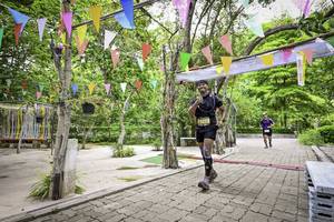 BIB: 5272
                            <button type="button" onclick="openModal(4373941)" class="btn btn-primary btn-sm float-right btn-popup" data-toggle="modal" data-target=".modal-high-quality">
                        <i class="fas fa-shopping-cart"></i> Add to Cart
                    </button>
                                            <button type="button" onclick="isThisMe(4373941, true)" class="btn btn-success btn-sm float-right btn-popup btn-isme hidden" data-toggle="tooltip" data-placement="bottom" title="นี่คือรูปของคุณใช่ไหม คลิกที่นี่เพื่อเอาเข้าอัลบั้ม">
                        <i class="fas fa-plus"></i> Add to album
                    </button>
                    <button type="button" onclick="isThisMe(4373941, false)" class="btn btn-warning btn-sm float-right btn-popup btn-isnotme hidden">
                        <i class="fas fa-ban"></i> Remove from album
                    </button>