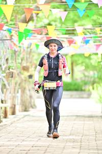 BIB: 5304
                            <button type="button" onclick="openModal(4330977)" class="btn btn-primary btn-sm float-right btn-popup" data-toggle="modal" data-target=".modal-high-quality">
                        <i class="fas fa-shopping-cart"></i> Add to Cart
                    </button>
                                            <button type="button" onclick="isThisMe(4330977, true)" class="btn btn-success btn-sm float-right btn-popup btn-isme hidden" data-toggle="tooltip" data-placement="bottom" title="นี่คือรูปของคุณใช่ไหม คลิกที่นี่เพื่อเอาเข้าอัลบั้ม">
                        <i class="fas fa-plus"></i> Add to album
                    </button>
                    <button type="button" onclick="isThisMe(4330977, false)" class="btn btn-warning btn-sm float-right btn-popup btn-isnotme hidden">
                        <i class="fas fa-ban"></i> Remove from album
                    </button>