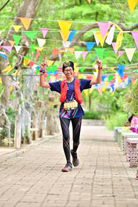 BIB: 511
                            <button type="button" onclick="openModal(4331173)" class="btn btn-primary btn-sm float-right btn-popup" data-toggle="modal" data-target=".modal-high-quality">
                        <i class="fas fa-shopping-cart"></i> Add to Cart
                    </button>
                                            <button type="button" onclick="isThisMe(4331173, true)" class="btn btn-success btn-sm float-right btn-popup btn-isme hidden" data-toggle="tooltip" data-placement="bottom" title="นี่คือรูปของคุณใช่ไหม คลิกที่นี่เพื่อเอาเข้าอัลบั้ม">
                        <i class="fas fa-plus"></i> Add to album
                    </button>
                    <button type="button" onclick="isThisMe(4331173, false)" class="btn btn-warning btn-sm float-right btn-popup btn-isnotme hidden">
                        <i class="fas fa-ban"></i> Remove from album
                    </button>