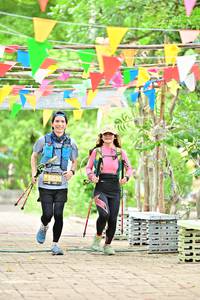 BIB: 5030
                            <button type="button" onclick="openModal(4332198)" class="btn btn-primary btn-sm float-right btn-popup" data-toggle="modal" data-target=".modal-high-quality">
                        <i class="fas fa-shopping-cart"></i> Add to Cart
                    </button>
                                            <button type="button" onclick="isThisMe(4332198, true)" class="btn btn-success btn-sm float-right btn-popup btn-isme hidden" data-toggle="tooltip" data-placement="bottom" title="นี่คือรูปของคุณใช่ไหม คลิกที่นี่เพื่อเอาเข้าอัลบั้ม">
                        <i class="fas fa-plus"></i> Add to album
                    </button>
                    <button type="button" onclick="isThisMe(4332198, false)" class="btn btn-warning btn-sm float-right btn-popup btn-isnotme hidden">
                        <i class="fas fa-ban"></i> Remove from album
                    </button>