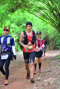 BIB: 359, 3375, 
                            <button type="button" onclick="openModal(4250833)" class="btn btn-primary btn-sm float-right btn-popup" data-toggle="modal" data-target=".modal-high-quality">
                        <i class="fas fa-shopping-cart"></i> Add to Cart
                    </button>
                                            <button type="button" onclick="isThisMe(4250833, true)" class="btn btn-success btn-sm float-right btn-popup btn-isme hidden" data-toggle="tooltip" data-placement="bottom" title="นี่คือรูปของคุณใช่ไหม คลิกที่นี่เพื่อเอาเข้าอัลบั้ม">
                        <i class="fas fa-plus"></i> Add to album
                    </button>
                    <button type="button" onclick="isThisMe(4250833, false)" class="btn btn-warning btn-sm float-right btn-popup btn-isnotme hidden">
                        <i class="fas fa-ban"></i> Remove from album
                    </button>