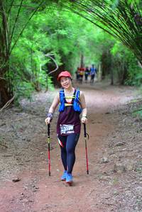 BIB: 3198, 
                            <button type="button" onclick="openModal(4250640)" class="btn btn-primary btn-sm float-right btn-popup" data-toggle="modal" data-target=".modal-high-quality">
                        <i class="fas fa-shopping-cart"></i> Add to Cart
                    </button>
                                            <button type="button" onclick="isThisMe(4250640, true)" class="btn btn-success btn-sm float-right btn-popup btn-isme hidden" data-toggle="tooltip" data-placement="bottom" title="นี่คือรูปของคุณใช่ไหม คลิกที่นี่เพื่อเอาเข้าอัลบั้ม">
                        <i class="fas fa-plus"></i> Add to album
                    </button>
                    <button type="button" onclick="isThisMe(4250640, false)" class="btn btn-warning btn-sm float-right btn-popup btn-isnotme hidden">
                        <i class="fas fa-ban"></i> Remove from album
                    </button>