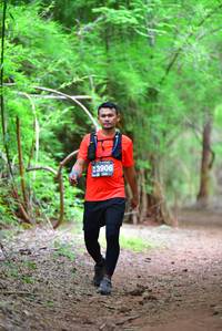 BIB: 3906
                            <button type="button" onclick="openModal(4251183)" class="btn btn-primary btn-sm float-right btn-popup" data-toggle="modal" data-target=".modal-high-quality">
                        <i class="fas fa-shopping-cart"></i> Add to Cart
                    </button>
                                            <button type="button" onclick="isThisMe(4251183, true)" class="btn btn-success btn-sm float-right btn-popup btn-isme hidden" data-toggle="tooltip" data-placement="bottom" title="นี่คือรูปของคุณใช่ไหม คลิกที่นี่เพื่อเอาเข้าอัลบั้ม">
                        <i class="fas fa-plus"></i> Add to album
                    </button>
                    <button type="button" onclick="isThisMe(4251183, false)" class="btn btn-warning btn-sm float-right btn-popup btn-isnotme hidden">
                        <i class="fas fa-ban"></i> Remove from album
                    </button>