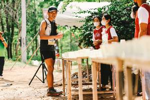 BIB: 500
                            <button type="button" onclick="openModal(22029072)" class="btn btn-primary btn-sm float-right btn-popup" data-toggle="modal" data-target=".modal-high-quality">
                        <i class="fas fa-shopping-cart"></i> Add to Cart
                    </button>
                                            <button type="button" onclick="isThisMe(22029072, true)" class="btn btn-success btn-sm float-right btn-popup btn-isme hidden" data-toggle="tooltip" data-placement="bottom" title="นี่คือรูปของคุณใช่ไหม คลิกที่นี่เพื่อเอาเข้าอัลบั้ม">
                        <i class="fas fa-plus"></i> Add to album
                    </button>
                    <button type="button" onclick="isThisMe(22029072, false)" class="btn btn-warning btn-sm float-right btn-popup btn-isnotme hidden">
                        <i class="fas fa-ban"></i> Remove from album
                    </button>