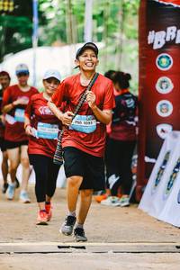 BIB: 1093
                            <button type="button" onclick="openModal(21999400)" class="btn btn-primary btn-sm float-right btn-popup" data-toggle="modal" data-target=".modal-high-quality">
                        <i class="fas fa-shopping-cart"></i> Add to Cart
                    </button>
                                            <button type="button" onclick="isThisMe(21999400, true)" class="btn btn-success btn-sm float-right btn-popup btn-isme hidden" data-toggle="tooltip" data-placement="bottom" title="นี่คือรูปของคุณใช่ไหม คลิกที่นี่เพื่อเอาเข้าอัลบั้ม">
                        <i class="fas fa-plus"></i> Add to album
                    </button>
                    <button type="button" onclick="isThisMe(21999400, false)" class="btn btn-warning btn-sm float-right btn-popup btn-isnotme hidden">
                        <i class="fas fa-ban"></i> Remove from album
                    </button>