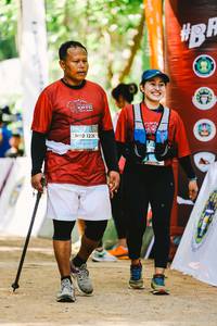 BIB: 1226
                            <button type="button" onclick="openModal(21999571)" class="btn btn-primary btn-sm float-right btn-popup" data-toggle="modal" data-target=".modal-high-quality">
                        <i class="fas fa-shopping-cart"></i> Add to Cart
                    </button>
                                            <button type="button" onclick="isThisMe(21999571, true)" class="btn btn-success btn-sm float-right btn-popup btn-isme hidden" data-toggle="tooltip" data-placement="bottom" title="นี่คือรูปของคุณใช่ไหม คลิกที่นี่เพื่อเอาเข้าอัลบั้ม">
                        <i class="fas fa-plus"></i> Add to album
                    </button>
                    <button type="button" onclick="isThisMe(21999571, false)" class="btn btn-warning btn-sm float-right btn-popup btn-isnotme hidden">
                        <i class="fas fa-ban"></i> Remove from album
                    </button>