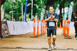 BIB: 10500, 1006
                            <button type="button" onclick="openModal(21996524)" class="btn btn-primary btn-sm float-right btn-popup" data-toggle="modal" data-target=".modal-high-quality">
                        <i class="fas fa-shopping-cart"></i> Add to Cart
                    </button>
                                            <button type="button" onclick="isThisMe(21996524, true)" class="btn btn-success btn-sm float-right btn-popup btn-isme hidden" data-toggle="tooltip" data-placement="bottom" title="นี่คือรูปของคุณใช่ไหม คลิกที่นี่เพื่อเอาเข้าอัลบั้ม">
                        <i class="fas fa-plus"></i> Add to album
                    </button>
                    <button type="button" onclick="isThisMe(21996524, false)" class="btn btn-warning btn-sm float-right btn-popup btn-isnotme hidden">
                        <i class="fas fa-ban"></i> Remove from album
                    </button>