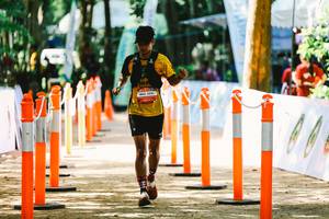 BIB: 2061
                            <button type="button" onclick="openModal(21999558)" class="btn btn-primary btn-sm float-right btn-popup" data-toggle="modal" data-target=".modal-high-quality">
                        <i class="fas fa-shopping-cart"></i> Add to Cart
                    </button>
                                            <button type="button" onclick="isThisMe(21999558, true)" class="btn btn-success btn-sm float-right btn-popup btn-isme hidden" data-toggle="tooltip" data-placement="bottom" title="นี่คือรูปของคุณใช่ไหม คลิกที่นี่เพื่อเอาเข้าอัลบั้ม">
                        <i class="fas fa-plus"></i> Add to album
                    </button>
                    <button type="button" onclick="isThisMe(21999558, false)" class="btn btn-warning btn-sm float-right btn-popup btn-isnotme hidden">
                        <i class="fas fa-ban"></i> Remove from album
                    </button>