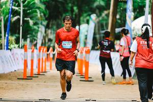 BIB: 1374, 10000
                            <button type="button" onclick="openModal(21996590)" class="btn btn-primary btn-sm float-right btn-popup" data-toggle="modal" data-target=".modal-high-quality">
                        <i class="fas fa-shopping-cart"></i> Add to Cart
                    </button>
                                            <button type="button" onclick="isThisMe(21996590, true)" class="btn btn-success btn-sm float-right btn-popup btn-isme hidden" data-toggle="tooltip" data-placement="bottom" title="นี่คือรูปของคุณใช่ไหม คลิกที่นี่เพื่อเอาเข้าอัลบั้ม">
                        <i class="fas fa-plus"></i> Add to album
                    </button>
                    <button type="button" onclick="isThisMe(21996590, false)" class="btn btn-warning btn-sm float-right btn-popup btn-isnotme hidden">
                        <i class="fas fa-ban"></i> Remove from album
                    </button>