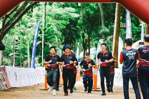 BIB: 00080, 1000
                            <button type="button" onclick="openModal(21996917)" class="btn btn-primary btn-sm float-right btn-popup" data-toggle="modal" data-target=".modal-high-quality">
                        <i class="fas fa-shopping-cart"></i> Add to Cart
                    </button>
                                            <button type="button" onclick="isThisMe(21996917, true)" class="btn btn-success btn-sm float-right btn-popup btn-isme hidden" data-toggle="tooltip" data-placement="bottom" title="นี่คือรูปของคุณใช่ไหม คลิกที่นี่เพื่อเอาเข้าอัลบั้ม">
                        <i class="fas fa-plus"></i> Add to album
                    </button>
                    <button type="button" onclick="isThisMe(21996917, false)" class="btn btn-warning btn-sm float-right btn-popup btn-isnotme hidden">
                        <i class="fas fa-ban"></i> Remove from album
                    </button>