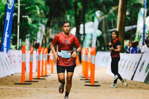 BIB: 1155
                            <button type="button" onclick="openModal(21996563)" class="btn btn-primary btn-sm float-right btn-popup" data-toggle="modal" data-target=".modal-high-quality">
                        <i class="fas fa-shopping-cart"></i> Add to Cart
                    </button>
                                            <button type="button" onclick="isThisMe(21996563, true)" class="btn btn-success btn-sm float-right btn-popup btn-isme hidden" data-toggle="tooltip" data-placement="bottom" title="นี่คือรูปของคุณใช่ไหม คลิกที่นี่เพื่อเอาเข้าอัลบั้ม">
                        <i class="fas fa-plus"></i> Add to album
                    </button>
                    <button type="button" onclick="isThisMe(21996563, false)" class="btn btn-warning btn-sm float-right btn-popup btn-isnotme hidden">
                        <i class="fas fa-ban"></i> Remove from album
                    </button>