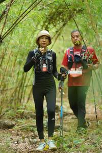 BIB: 218
                            <button type="button" onclick="openModal(22038983)" class="btn btn-primary btn-sm float-right btn-popup" data-toggle="modal" data-target=".modal-high-quality">
                        <i class="fas fa-shopping-cart"></i> Add to Cart
                    </button>
                                            <button type="button" onclick="isThisMe(22038983, true)" class="btn btn-success btn-sm float-right btn-popup btn-isme hidden" data-toggle="tooltip" data-placement="bottom" title="นี่คือรูปของคุณใช่ไหม คลิกที่นี่เพื่อเอาเข้าอัลบั้ม">
                        <i class="fas fa-plus"></i> Add to album
                    </button>
                    <button type="button" onclick="isThisMe(22038983, false)" class="btn btn-warning btn-sm float-right btn-popup btn-isnotme hidden">
                        <i class="fas fa-ban"></i> Remove from album
                    </button>