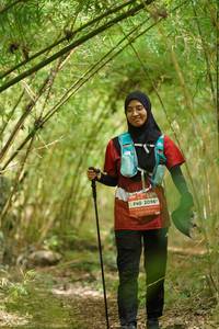 BIB: 2096
                            <button type="button" onclick="openModal(22038219)" class="btn btn-primary btn-sm float-right btn-popup" data-toggle="modal" data-target=".modal-high-quality">
                        <i class="fas fa-shopping-cart"></i> Add to Cart
                    </button>
                                            <button type="button" onclick="isThisMe(22038219, true)" class="btn btn-success btn-sm float-right btn-popup btn-isme hidden" data-toggle="tooltip" data-placement="bottom" title="นี่คือรูปของคุณใช่ไหม คลิกที่นี่เพื่อเอาเข้าอัลบั้ม">
                        <i class="fas fa-plus"></i> Add to album
                    </button>
                    <button type="button" onclick="isThisMe(22038219, false)" class="btn btn-warning btn-sm float-right btn-popup btn-isnotme hidden">
                        <i class="fas fa-ban"></i> Remove from album
                    </button>