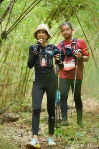 BIB: 218
                            <button type="button" onclick="openModal(22038993)" class="btn btn-primary btn-sm float-right btn-popup" data-toggle="modal" data-target=".modal-high-quality">
                        <i class="fas fa-shopping-cart"></i> Add to Cart
                    </button>
                                            <button type="button" onclick="isThisMe(22038993, true)" class="btn btn-success btn-sm float-right btn-popup btn-isme hidden" data-toggle="tooltip" data-placement="bottom" title="นี่คือรูปของคุณใช่ไหม คลิกที่นี่เพื่อเอาเข้าอัลบั้ม">
                        <i class="fas fa-plus"></i> Add to album
                    </button>
                    <button type="button" onclick="isThisMe(22038993, false)" class="btn btn-warning btn-sm float-right btn-popup btn-isnotme hidden">
                        <i class="fas fa-ban"></i> Remove from album
                    </button>