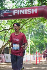 BIB: 1280
                            <button type="button" onclick="openModal(22022066)" class="btn btn-primary btn-sm float-right btn-popup" data-toggle="modal" data-target=".modal-high-quality">
                        <i class="fas fa-shopping-cart"></i> Add to Cart
                    </button>
                                            <button type="button" onclick="isThisMe(22022066, true)" class="btn btn-success btn-sm float-right btn-popup btn-isme hidden" data-toggle="tooltip" data-placement="bottom" title="นี่คือรูปของคุณใช่ไหม คลิกที่นี่เพื่อเอาเข้าอัลบั้ม">
                        <i class="fas fa-plus"></i> Add to album
                    </button>
                    <button type="button" onclick="isThisMe(22022066, false)" class="btn btn-warning btn-sm float-right btn-popup btn-isnotme hidden">
                        <i class="fas fa-ban"></i> Remove from album
                    </button>