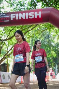 BIB: 1233, 3100, 1247
                            <button type="button" onclick="openModal(22022083)" class="btn btn-primary btn-sm float-right btn-popup" data-toggle="modal" data-target=".modal-high-quality">
                        <i class="fas fa-shopping-cart"></i> Add to Cart
                    </button>
                                            <button type="button" onclick="isThisMe(22022083, true)" class="btn btn-success btn-sm float-right btn-popup btn-isme hidden" data-toggle="tooltip" data-placement="bottom" title="นี่คือรูปของคุณใช่ไหม คลิกที่นี่เพื่อเอาเข้าอัลบั้ม">
                        <i class="fas fa-plus"></i> Add to album
                    </button>
                    <button type="button" onclick="isThisMe(22022083, false)" class="btn btn-warning btn-sm float-right btn-popup btn-isnotme hidden">
                        <i class="fas fa-ban"></i> Remove from album
                    </button>