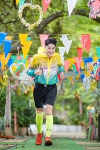 BIB: 252
                            <button type="button" onclick="openModal(22032595)" class="btn btn-primary btn-sm float-right btn-popup" data-toggle="modal" data-target=".modal-high-quality">
                        <i class="fas fa-shopping-cart"></i> Add to Cart
                    </button>
                                            <button type="button" onclick="isThisMe(22032595, true)" class="btn btn-success btn-sm float-right btn-popup btn-isme hidden" data-toggle="tooltip" data-placement="bottom" title="นี่คือรูปของคุณใช่ไหม คลิกที่นี่เพื่อเอาเข้าอัลบั้ม">
                        <i class="fas fa-plus"></i> Add to album
                    </button>
                    <button type="button" onclick="isThisMe(22032595, false)" class="btn btn-warning btn-sm float-right btn-popup btn-isnotme hidden">
                        <i class="fas fa-ban"></i> Remove from album
                    </button>