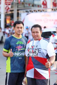 BIB: 6893, 2019
                            <button type="button" onclick="openModal(6606415)" class="btn btn-primary btn-sm float-right btn-popup" data-toggle="modal" data-target=".modal-high-quality">
                        <i class="fas fa-shopping-cart"></i> Add to Cart
                    </button>
                                            <button type="button" onclick="isThisMe(6606415, true)" class="btn btn-success btn-sm float-right btn-popup btn-isme hidden" data-toggle="tooltip" data-placement="bottom" title="นี่คือรูปของคุณใช่ไหม คลิกที่นี่เพื่อเอาเข้าอัลบั้ม">
                        <i class="fas fa-plus"></i> Add to album
                    </button>
                    <button type="button" onclick="isThisMe(6606415, false)" class="btn btn-warning btn-sm float-right btn-popup btn-isnotme hidden">
                        <i class="fas fa-ban"></i> Remove from album
                    </button>