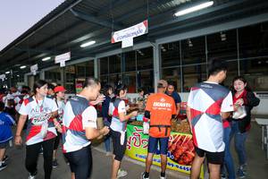 BIB: 7558, 0445
                            <button type="button" onclick="openModal(6606340)" class="btn btn-primary btn-sm float-right btn-popup" data-toggle="modal" data-target=".modal-high-quality">
                        <i class="fas fa-shopping-cart"></i> Add to Cart
                    </button>
                                            <button type="button" onclick="isThisMe(6606340, true)" class="btn btn-success btn-sm float-right btn-popup btn-isme hidden" data-toggle="tooltip" data-placement="bottom" title="นี่คือรูปของคุณใช่ไหม คลิกที่นี่เพื่อเอาเข้าอัลบั้ม">
                        <i class="fas fa-plus"></i> Add to album
                    </button>
                    <button type="button" onclick="isThisMe(6606340, false)" class="btn btn-warning btn-sm float-right btn-popup btn-isnotme hidden">
                        <i class="fas fa-ban"></i> Remove from album
                    </button>