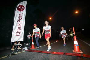 BIB: 2500
                            <button type="button" onclick="openModal(6599901)" class="btn btn-primary btn-sm float-right btn-popup" data-toggle="modal" data-target=".modal-high-quality">
                        <i class="fas fa-shopping-cart"></i> Add to Cart
                    </button>
                                            <button type="button" onclick="isThisMe(6599901, true)" class="btn btn-success btn-sm float-right btn-popup btn-isme hidden" data-toggle="tooltip" data-placement="bottom" title="นี่คือรูปของคุณใช่ไหม คลิกที่นี่เพื่อเอาเข้าอัลบั้ม">
                        <i class="fas fa-plus"></i> Add to album
                    </button>
                    <button type="button" onclick="isThisMe(6599901, false)" class="btn btn-warning btn-sm float-right btn-popup btn-isnotme hidden">
                        <i class="fas fa-ban"></i> Remove from album
                    </button>