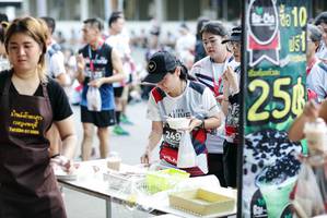 BIB: 034, 511, 249
                            <button type="button" onclick="openModal(6600029)" class="btn btn-primary btn-sm float-right btn-popup" data-toggle="modal" data-target=".modal-high-quality">
                        <i class="fas fa-shopping-cart"></i> Add to Cart
                    </button>
                                            <button type="button" onclick="isThisMe(6600029, true)" class="btn btn-success btn-sm float-right btn-popup btn-isme hidden" data-toggle="tooltip" data-placement="bottom" title="นี่คือรูปของคุณใช่ไหม คลิกที่นี่เพื่อเอาเข้าอัลบั้ม">
                        <i class="fas fa-plus"></i> Add to album
                    </button>
                    <button type="button" onclick="isThisMe(6600029, false)" class="btn btn-warning btn-sm float-right btn-popup btn-isnotme hidden">
                        <i class="fas fa-ban"></i> Remove from album
                    </button>