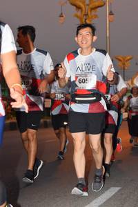 BIB: 605, 619, 104
                            <button type="button" onclick="openModal(6585251)" class="btn btn-primary btn-sm float-right btn-popup" data-toggle="modal" data-target=".modal-high-quality">
                        <i class="fas fa-shopping-cart"></i> Add to Cart
                    </button>
                                            <button type="button" onclick="isThisMe(6585251, true)" class="btn btn-success btn-sm float-right btn-popup btn-isme hidden" data-toggle="tooltip" data-placement="bottom" title="นี่คือรูปของคุณใช่ไหม คลิกที่นี่เพื่อเอาเข้าอัลบั้ม">
                        <i class="fas fa-plus"></i> Add to album
                    </button>
                    <button type="button" onclick="isThisMe(6585251, false)" class="btn btn-warning btn-sm float-right btn-popup btn-isnotme hidden">
                        <i class="fas fa-ban"></i> Remove from album
                    </button>