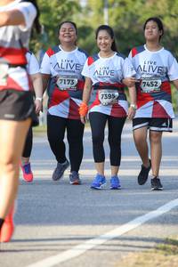 BIB: 7452, 7173, 7395
                            <button type="button" onclick="openModal(6161935)" class="btn btn-primary btn-sm float-right btn-popup" data-toggle="modal" data-target=".modal-high-quality">
                        <i class="fas fa-shopping-cart"></i> Add to Cart
                    </button>
                                            <button type="button" onclick="isThisMe(6161935, true)" class="btn btn-success btn-sm float-right btn-popup btn-isme hidden" data-toggle="tooltip" data-placement="bottom" title="นี่คือรูปของคุณใช่ไหม คลิกที่นี่เพื่อเอาเข้าอัลบั้ม">
                        <i class="fas fa-plus"></i> Add to album
                    </button>
                    <button type="button" onclick="isThisMe(6161935, false)" class="btn btn-warning btn-sm float-right btn-popup btn-isnotme hidden">
                        <i class="fas fa-ban"></i> Remove from album
                    </button>