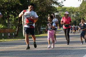 BIB: 6056
                            <button type="button" onclick="openModal(6169534)" class="btn btn-primary btn-sm float-right btn-popup" data-toggle="modal" data-target=".modal-high-quality">
                        <i class="fas fa-shopping-cart"></i> Add to Cart
                    </button>
                                            <button type="button" onclick="isThisMe(6169534, true)" class="btn btn-success btn-sm float-right btn-popup btn-isme hidden" data-toggle="tooltip" data-placement="bottom" title="นี่คือรูปของคุณใช่ไหม คลิกที่นี่เพื่อเอาเข้าอัลบั้ม">
                        <i class="fas fa-plus"></i> Add to album
                    </button>
                    <button type="button" onclick="isThisMe(6169534, false)" class="btn btn-warning btn-sm float-right btn-popup btn-isnotme hidden">
                        <i class="fas fa-ban"></i> Remove from album
                    </button>