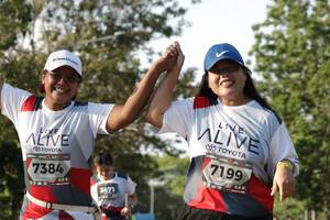 BIB: 7199, 7384, 3471
                            <button type="button" onclick="openModal(6169561)" class="btn btn-primary btn-sm float-right btn-popup" data-toggle="modal" data-target=".modal-high-quality">
                        <i class="fas fa-shopping-cart"></i> Add to Cart
                    </button>
                                            <button type="button" onclick="isThisMe(6169561, true)" class="btn btn-success btn-sm float-right btn-popup btn-isme hidden" data-toggle="tooltip" data-placement="bottom" title="นี่คือรูปของคุณใช่ไหม คลิกที่นี่เพื่อเอาเข้าอัลบั้ม">
                        <i class="fas fa-plus"></i> Add to album
                    </button>
                    <button type="button" onclick="isThisMe(6169561, false)" class="btn btn-warning btn-sm float-right btn-popup btn-isnotme hidden">
                        <i class="fas fa-ban"></i> Remove from album
                    </button>