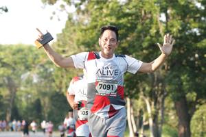 BIB: 7091, 605
                            <button type="button" onclick="openModal(6165534)" class="btn btn-primary btn-sm float-right btn-popup" data-toggle="modal" data-target=".modal-high-quality">
                        <i class="fas fa-shopping-cart"></i> Add to Cart
                    </button>
                                            <button type="button" onclick="isThisMe(6165534, true)" class="btn btn-success btn-sm float-right btn-popup btn-isme hidden" data-toggle="tooltip" data-placement="bottom" title="นี่คือรูปของคุณใช่ไหม คลิกที่นี่เพื่อเอาเข้าอัลบั้ม">
                        <i class="fas fa-plus"></i> Add to album
                    </button>
                    <button type="button" onclick="isThisMe(6165534, false)" class="btn btn-warning btn-sm float-right btn-popup btn-isnotme hidden">
                        <i class="fas fa-ban"></i> Remove from album
                    </button>