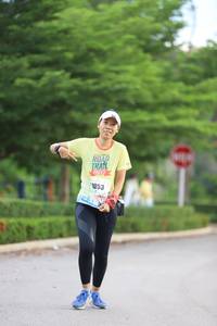 BIB: 1053
                            <button type="button" onclick="openModal(13034208)" class="btn btn-primary btn-sm float-right btn-popup" data-toggle="modal" data-target=".modal-high-quality">
                        <i class="fas fa-shopping-cart"></i> Add to Cart
                    </button>
                                            <button type="button" onclick="isThisMe(13034208, true)" class="btn btn-success btn-sm float-right btn-popup btn-isme hidden" data-toggle="tooltip" data-placement="bottom" title="นี่คือรูปของคุณใช่ไหม คลิกที่นี่เพื่อเอาเข้าอัลบั้ม">
                        <i class="fas fa-plus"></i> Add to album
                    </button>
                    <button type="button" onclick="isThisMe(13034208, false)" class="btn btn-warning btn-sm float-right btn-popup btn-isnotme hidden">
                        <i class="fas fa-ban"></i> Remove from album
                    </button>