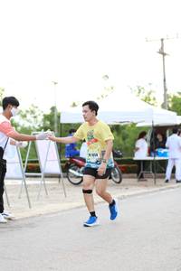 BIB: 1050
                            <button type="button" onclick="openModal(13038635)" class="btn btn-primary btn-sm float-right btn-popup" data-toggle="modal" data-target=".modal-high-quality">
                        <i class="fas fa-shopping-cart"></i> Add to Cart
                    </button>
                                            <button type="button" onclick="isThisMe(13038635, true)" class="btn btn-success btn-sm float-right btn-popup btn-isme hidden" data-toggle="tooltip" data-placement="bottom" title="นี่คือรูปของคุณใช่ไหม คลิกที่นี่เพื่อเอาเข้าอัลบั้ม">
                        <i class="fas fa-plus"></i> Add to album
                    </button>
                    <button type="button" onclick="isThisMe(13038635, false)" class="btn btn-warning btn-sm float-right btn-popup btn-isnotme hidden">
                        <i class="fas fa-ban"></i> Remove from album
                    </button>