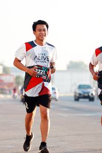 BIB: 2221
                            <button type="button" onclick="openModal(6595140)" class="btn btn-primary btn-sm float-right btn-popup" data-toggle="modal" data-target=".modal-high-quality">
                        <i class="fas fa-shopping-cart"></i> Add to Cart
                    </button>
                                            <button type="button" onclick="isThisMe(6595140, true)" class="btn btn-success btn-sm float-right btn-popup btn-isme hidden" data-toggle="tooltip" data-placement="bottom" title="นี่คือรูปของคุณใช่ไหม คลิกที่นี่เพื่อเอาเข้าอัลบั้ม">
                        <i class="fas fa-plus"></i> Add to album
                    </button>
                    <button type="button" onclick="isThisMe(6595140, false)" class="btn btn-warning btn-sm float-right btn-popup btn-isnotme hidden">
                        <i class="fas fa-ban"></i> Remove from album
                    </button>