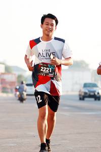 BIB: 2221, 
                            <button type="button" onclick="openModal(6595138)" class="btn btn-primary btn-sm float-right btn-popup" data-toggle="modal" data-target=".modal-high-quality">
                        <i class="fas fa-shopping-cart"></i> Add to Cart
                    </button>
                                            <button type="button" onclick="isThisMe(6595138, true)" class="btn btn-success btn-sm float-right btn-popup btn-isme hidden" data-toggle="tooltip" data-placement="bottom" title="นี่คือรูปของคุณใช่ไหม คลิกที่นี่เพื่อเอาเข้าอัลบั้ม">
                        <i class="fas fa-plus"></i> Add to album
                    </button>
                    <button type="button" onclick="isThisMe(6595138, false)" class="btn btn-warning btn-sm float-right btn-popup btn-isnotme hidden">
                        <i class="fas fa-ban"></i> Remove from album
                    </button>