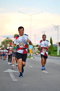 BIB: 6315, 619, 6201
                            <button type="button" onclick="openModal(6110072)" class="btn btn-primary btn-sm float-right btn-popup" data-toggle="modal" data-target=".modal-high-quality">
                        <i class="fas fa-shopping-cart"></i> Add to Cart
                    </button>
                                            <button type="button" onclick="isThisMe(6110072, true)" class="btn btn-success btn-sm float-right btn-popup btn-isme hidden" data-toggle="tooltip" data-placement="bottom" title="นี่คือรูปของคุณใช่ไหม คลิกที่นี่เพื่อเอาเข้าอัลบั้ม">
                        <i class="fas fa-plus"></i> Add to album
                    </button>
                    <button type="button" onclick="isThisMe(6110072, false)" class="btn btn-warning btn-sm float-right btn-popup btn-isnotme hidden">
                        <i class="fas fa-ban"></i> Remove from album
                    </button>