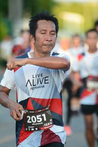 BIB: 2051, 128
                            <button type="button" onclick="openModal(6130915)" class="btn btn-primary btn-sm float-right btn-popup" data-toggle="modal" data-target=".modal-high-quality">
                        <i class="fas fa-shopping-cart"></i> Add to Cart
                    </button>
                                            <button type="button" onclick="isThisMe(6130915, true)" class="btn btn-success btn-sm float-right btn-popup btn-isme hidden" data-toggle="tooltip" data-placement="bottom" title="นี่คือรูปของคุณใช่ไหม คลิกที่นี่เพื่อเอาเข้าอัลบั้ม">
                        <i class="fas fa-plus"></i> Add to album
                    </button>
                    <button type="button" onclick="isThisMe(6130915, false)" class="btn btn-warning btn-sm float-right btn-popup btn-isnotme hidden">
                        <i class="fas fa-ban"></i> Remove from album
                    </button>