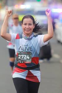 BIB: 2724, 128
                            <button type="button" onclick="openModal(5961005)" class="btn btn-primary btn-sm float-right btn-popup" data-toggle="modal" data-target=".modal-high-quality">
                        <i class="fas fa-shopping-cart"></i> Add to Cart
                    </button>
                                            <button type="button" onclick="isThisMe(5961005, true)" class="btn btn-success btn-sm float-right btn-popup btn-isme hidden" data-toggle="tooltip" data-placement="bottom" title="นี่คือรูปของคุณใช่ไหม คลิกที่นี่เพื่อเอาเข้าอัลบั้ม">
                        <i class="fas fa-plus"></i> Add to album
                    </button>
                    <button type="button" onclick="isThisMe(5961005, false)" class="btn btn-warning btn-sm float-right btn-popup btn-isnotme hidden">
                        <i class="fas fa-ban"></i> Remove from album
                    </button>