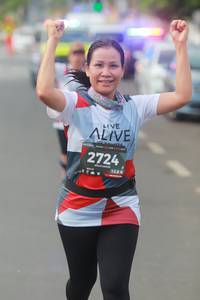 BIB: 2724, 128
                            <button type="button" onclick="openModal(5961037)" class="btn btn-primary btn-sm float-right btn-popup" data-toggle="modal" data-target=".modal-high-quality">
                        <i class="fas fa-shopping-cart"></i> Add to Cart
                    </button>
                                            <button type="button" onclick="isThisMe(5961037, true)" class="btn btn-success btn-sm float-right btn-popup btn-isme hidden" data-toggle="tooltip" data-placement="bottom" title="นี่คือรูปของคุณใช่ไหม คลิกที่นี่เพื่อเอาเข้าอัลบั้ม">
                        <i class="fas fa-plus"></i> Add to album
                    </button>
                    <button type="button" onclick="isThisMe(5961037, false)" class="btn btn-warning btn-sm float-right btn-popup btn-isnotme hidden">
                        <i class="fas fa-ban"></i> Remove from album
                    </button>