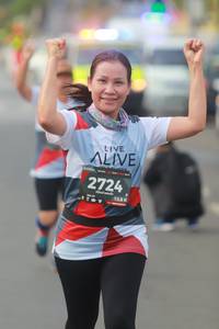 BIB: 2724, 128
                            <button type="button" onclick="openModal(5961004)" class="btn btn-primary btn-sm float-right btn-popup" data-toggle="modal" data-target=".modal-high-quality">
                        <i class="fas fa-shopping-cart"></i> Add to Cart
                    </button>
                                            <button type="button" onclick="isThisMe(5961004, true)" class="btn btn-success btn-sm float-right btn-popup btn-isme hidden" data-toggle="tooltip" data-placement="bottom" title="นี่คือรูปของคุณใช่ไหม คลิกที่นี่เพื่อเอาเข้าอัลบั้ม">
                        <i class="fas fa-plus"></i> Add to album
                    </button>
                    <button type="button" onclick="isThisMe(5961004, false)" class="btn btn-warning btn-sm float-right btn-popup btn-isnotme hidden">
                        <i class="fas fa-ban"></i> Remove from album
                    </button>