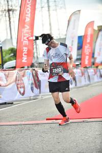 BIB: 2502
                            <button type="button" onclick="openModal(5987383)" class="btn btn-primary btn-sm float-right btn-popup" data-toggle="modal" data-target=".modal-high-quality">
                        <i class="fas fa-shopping-cart"></i> Add to Cart
                    </button>
                                            <button type="button" onclick="isThisMe(5987383, true)" class="btn btn-success btn-sm float-right btn-popup btn-isme hidden" data-toggle="tooltip" data-placement="bottom" title="นี่คือรูปของคุณใช่ไหม คลิกที่นี่เพื่อเอาเข้าอัลบั้ม">
                        <i class="fas fa-plus"></i> Add to album
                    </button>
                    <button type="button" onclick="isThisMe(5987383, false)" class="btn btn-warning btn-sm float-right btn-popup btn-isnotme hidden">
                        <i class="fas fa-ban"></i> Remove from album
                    </button>