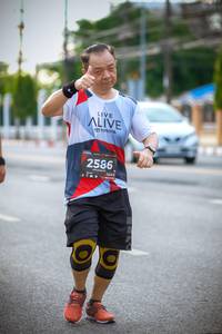 BIB: 2586, 128
                            <button type="button" onclick="openModal(6034597)" class="btn btn-primary btn-sm float-right btn-popup" data-toggle="modal" data-target=".modal-high-quality">
                        <i class="fas fa-shopping-cart"></i> Add to Cart
                    </button>
                                            <button type="button" onclick="isThisMe(6034597, true)" class="btn btn-success btn-sm float-right btn-popup btn-isme hidden" data-toggle="tooltip" data-placement="bottom" title="นี่คือรูปของคุณใช่ไหม คลิกที่นี่เพื่อเอาเข้าอัลบั้ม">
                        <i class="fas fa-plus"></i> Add to album
                    </button>
                    <button type="button" onclick="isThisMe(6034597, false)" class="btn btn-warning btn-sm float-right btn-popup btn-isnotme hidden">
                        <i class="fas fa-ban"></i> Remove from album
                    </button>