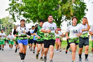 BIB: 
                            <button type="button" onclick="openModal(3718448)" class="btn btn-primary btn-sm float-right btn-popup" data-toggle="modal" data-target=".modal-high-quality">
                        <i class="fas fa-shopping-cart"></i> Add to Cart
                    </button>
                                            <button type="button" onclick="isThisMe(3718448, true)" class="btn btn-success btn-sm float-right btn-popup btn-isme hidden" data-toggle="tooltip" data-placement="bottom" title="นี่คือรูปของคุณใช่ไหม คลิกที่นี่เพื่อเอาเข้าอัลบั้ม">
                        <i class="fas fa-plus"></i> Add to album
                    </button>
                    <button type="button" onclick="isThisMe(3718448, false)" class="btn btn-warning btn-sm float-right btn-popup btn-isnotme hidden">
                        <i class="fas fa-ban"></i> Remove from album
                    </button>