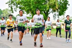 BIB: 1330, 2674
                            <button type="button" onclick="openModal(3719541)" class="btn btn-primary btn-sm float-right btn-popup" data-toggle="modal" data-target=".modal-high-quality">
                        <i class="fas fa-shopping-cart"></i> Add to Cart
                    </button>
                                            <button type="button" onclick="isThisMe(3719541, true)" class="btn btn-success btn-sm float-right btn-popup btn-isme hidden" data-toggle="tooltip" data-placement="bottom" title="นี่คือรูปของคุณใช่ไหม คลิกที่นี่เพื่อเอาเข้าอัลบั้ม">
                        <i class="fas fa-plus"></i> Add to album
                    </button>
                    <button type="button" onclick="isThisMe(3719541, false)" class="btn btn-warning btn-sm float-right btn-popup btn-isnotme hidden">
                        <i class="fas fa-ban"></i> Remove from album
                    </button>