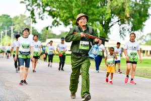 BIB: 1368
                            <button type="button" onclick="openModal(3721402)" class="btn btn-primary btn-sm float-right btn-popup" data-toggle="modal" data-target=".modal-high-quality">
                        <i class="fas fa-shopping-cart"></i> Add to Cart
                    </button>
                                            <button type="button" onclick="isThisMe(3721402, true)" class="btn btn-success btn-sm float-right btn-popup btn-isme hidden" data-toggle="tooltip" data-placement="bottom" title="นี่คือรูปของคุณใช่ไหม คลิกที่นี่เพื่อเอาเข้าอัลบั้ม">
                        <i class="fas fa-plus"></i> Add to album
                    </button>
                    <button type="button" onclick="isThisMe(3721402, false)" class="btn btn-warning btn-sm float-right btn-popup btn-isnotme hidden">
                        <i class="fas fa-ban"></i> Remove from album
                    </button>